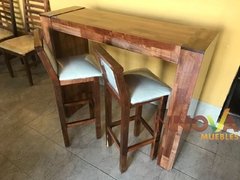 Imagen de Barra desayunadora con 2 banquetas Danissa.