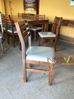 Imagen de Mesa y sillas de comedor. Mesa 2,50 x 1,10m. con 10 sillas "Giuliana"