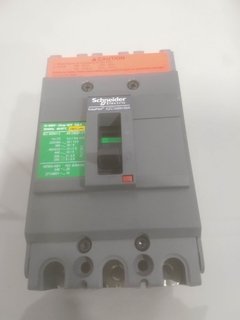 Disjunto tripolar caixa moldada Mod. EZC100 de 100 A