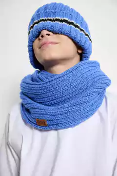 GORRO TEJIDO AZUL