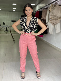 Calça Octavia Cor: Rosa Salmão Clara