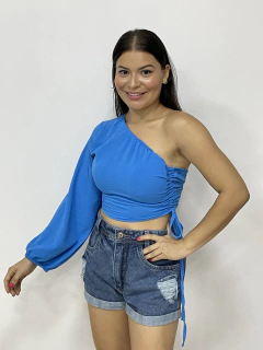 Cropped Fernanda Mula Manca Azul na internet