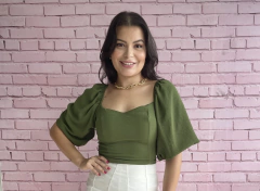 Cropped Polly Manga Longa Verde Militar