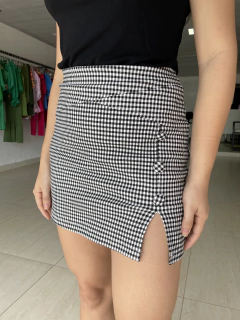 Short Saia Yasmin Xadrez