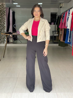 Blazer Cropped Cor: Bege na internet