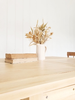 Imagen de Mesa ~ Teodelina ~