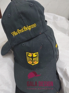GORRAS CON LOGO BORDADO
