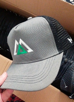 TRUCKER DE GABARDINA BORDADA