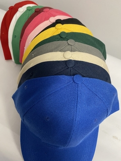 G07 - gabardina pesada hebilla/ Premium - GALA DESIGN - Mayorista de gorras Buenos Aires.
