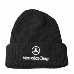 Gorras con parches de auto en internet