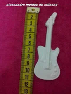 *1156 Guitarra