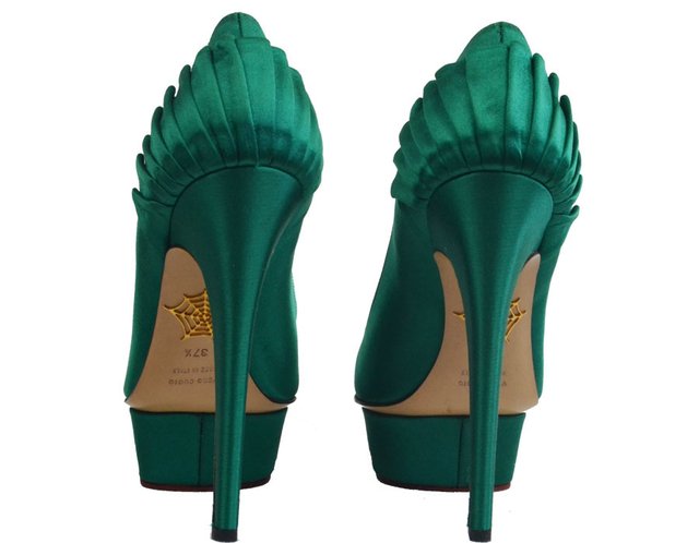 SAPATO CHARLOTTE OLYMPIA CETIM VERDE BANDEIRA