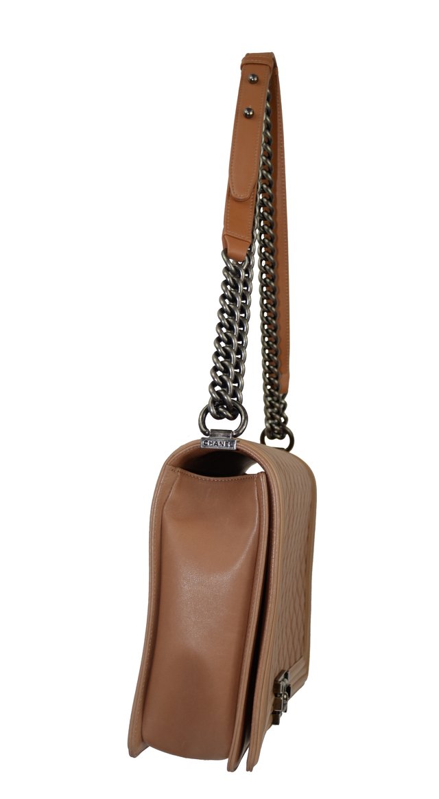 cream chanel boy bolsa