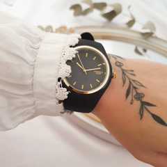 * Reloj KO Dafne