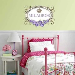 Vinilo Personalizado Modelo Milagros, Elegí El Nombre. en internet