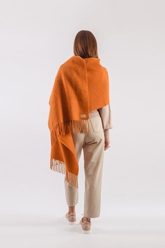 CHALINA BUFANDÓN DE LLAMA FRISADA - AmelieStore