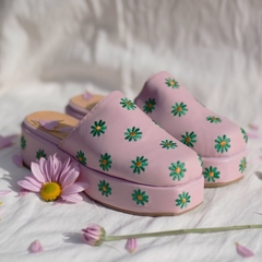 Zuecos Bordados MARGA ROSA