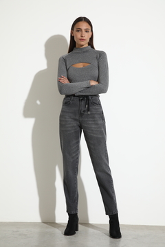 PANTALÓN MOM AÑEJO
