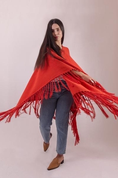 PONCHO SUYANA en internet