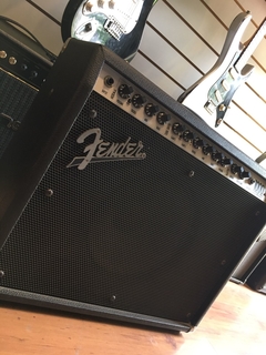 Imagem do Amplificador Fender 1000 Roc Pro - Usado