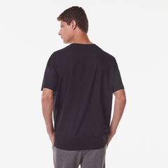 Camiseta Over Floating Masculina na internet
