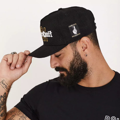Boné Buh Never Quit Preto Collab Charles Oliveira na internet