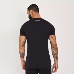 T-Shirt BUH Degradê Preta na internet