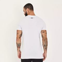 T-Shirt Glitter Arabesco Branca na internet