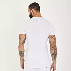 T-Shirt Basic Buh Prata Branca na internet