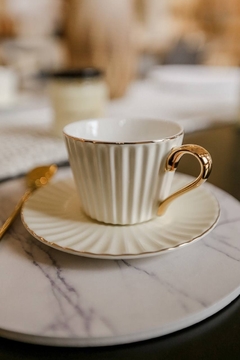 Taza y plato Acerra
