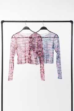 SPRING23 - 2519 - Remera tul batik ml terminacion con rulote "008" - tienda online
