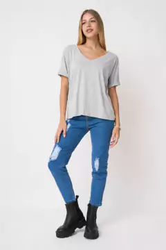 AW23 - 2562 - Remera crepe mc cuello v con manga atraque "Laos" - Bluming