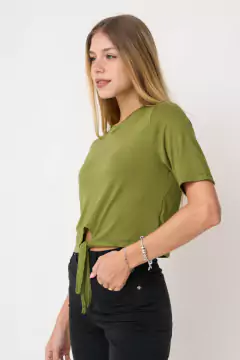 AW23 - 2559 - Remera crepe manga al codo ancha con nudo delantero "Suti" - comprar online