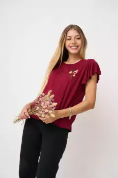 Imagen de AW23 - 2561 - Remeron crepe manga tipo volado, esp recorte gota y bordado flores "Plus"