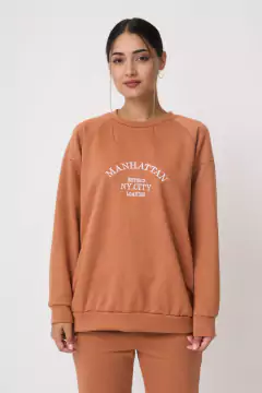 AW23 - 3552 - Maxibuzo rustico manga ranglan , bordado "Manhattan"