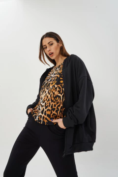 AW23 - 3564 - Maxicampera rustico con capucha "Fauno"