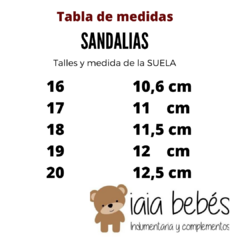 Sandalias negras en internet