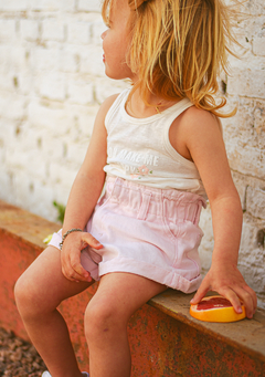 Short Loli rosa en internet
