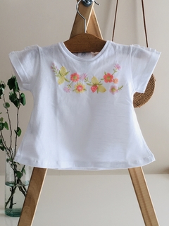Remera flori