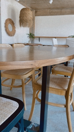 Mesa Oval Petiribi - comprar online