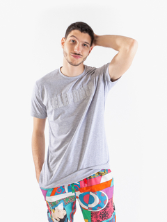 Remera bordada gris - comprar online