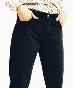 JEAN MOM