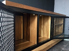 Barra Vajillero enchapada en Petiribi - TOLI - Wood & Metal - Muebles de calidad