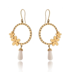 Flower detail hoop earrings with white agate