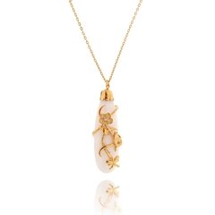 Drop pendant with arabesque necklace