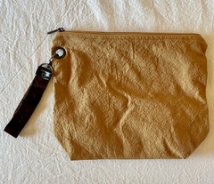 Bolso de mano con tira de cuero - tienda online