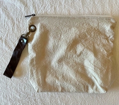 Bolso de mano con tira de cuero - comprar online