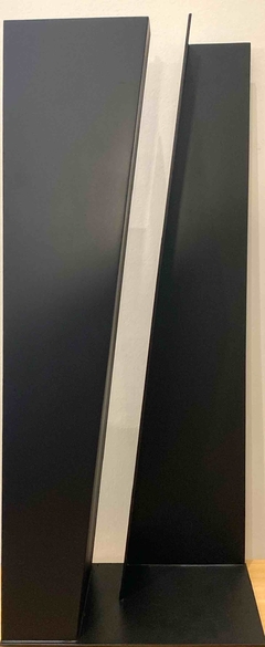 HG003 GUIRAUD. 103 X 43 X 25 Cm.
