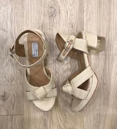 Vicky Acrílico - comprar online