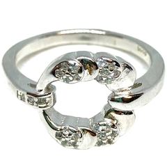 Anillo circulo central con detalles microengarzados plata rodinada nro. 14